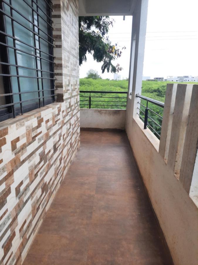 Apartmán Rajlakshmi Niwas Solapur Exteriér fotografie