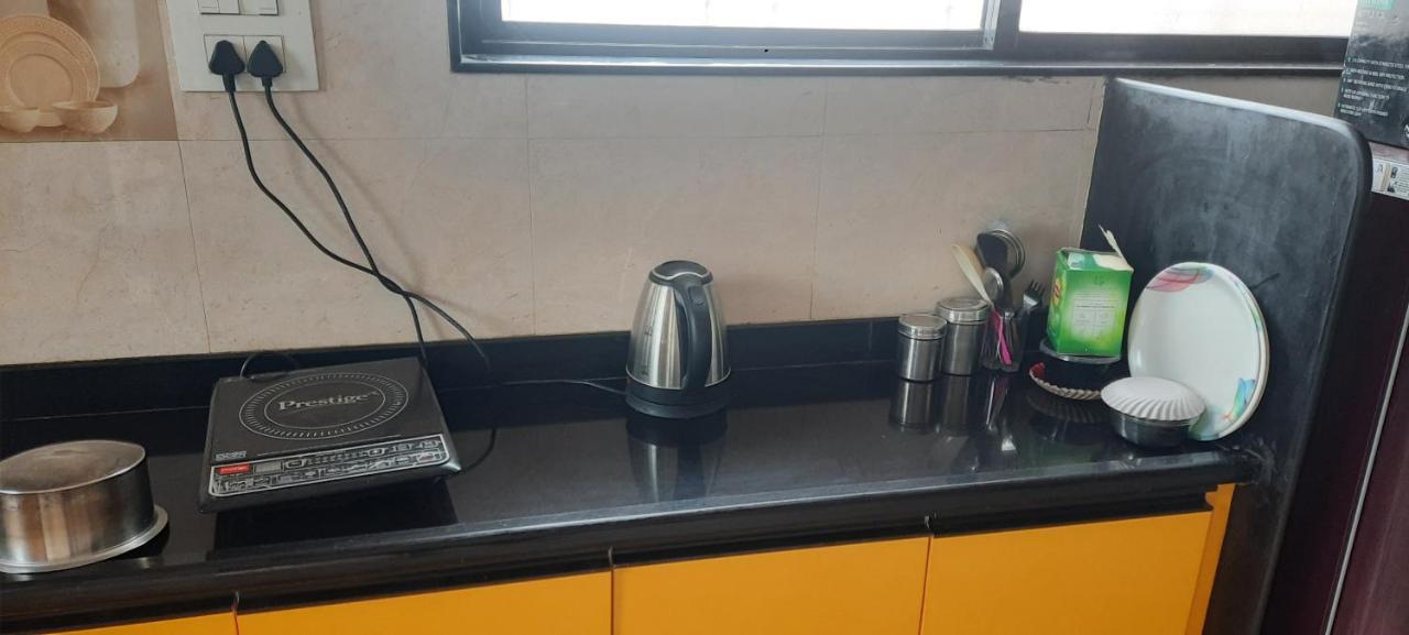Apartmán Rajlakshmi Niwas Solapur Exteriér fotografie