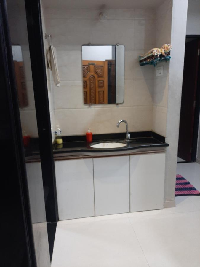 Apartmán Rajlakshmi Niwas Solapur Exteriér fotografie