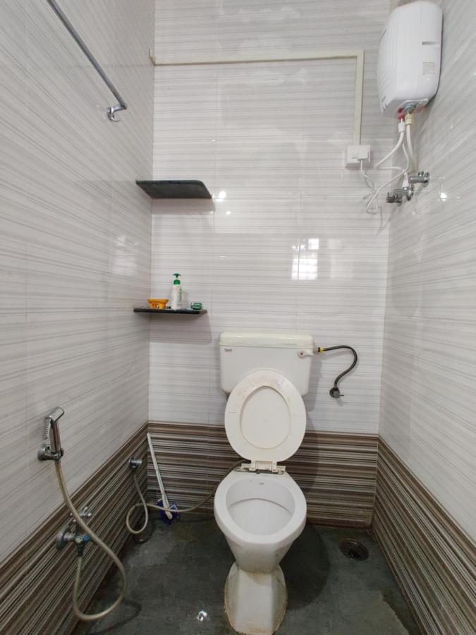 Apartmán Rajlakshmi Niwas Solapur Exteriér fotografie