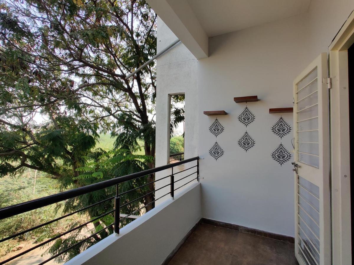 Apartmán Rajlakshmi Niwas Solapur Exteriér fotografie